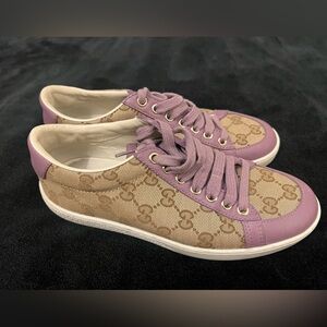 Gucci Women's Purple and Tan Sneakers